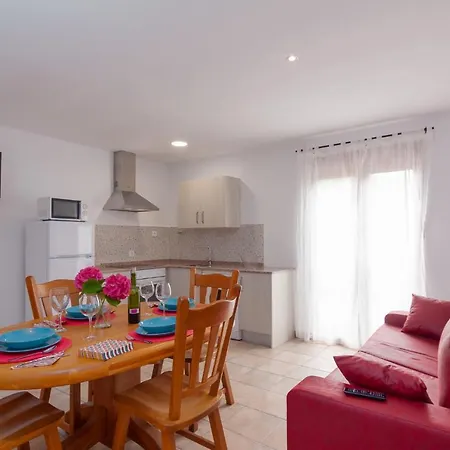 Lcm Apartment *